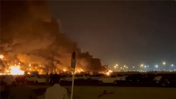 ضربات أمريكية على قشم وبندر عباس وأهواز جنوبي إيران 