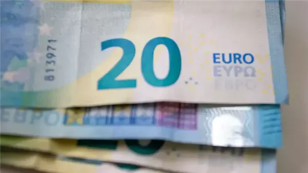 تعرف على سعر صرف اليورو في بداية التعاملات اليوم الاثنين 28 يوليو