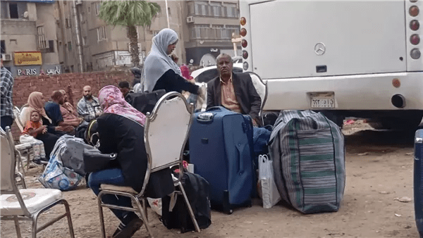 سائق قطار العودة: نتمنى الأمن والأمان للأشقاء في السودان (فيديو)