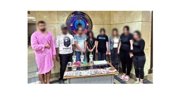 الداخلية تضبط شبكة دعارة تديرها نادٍ صحي غير مرخص في القاهرة الداخلية تضبط شبكة دعارة تديرها نادٍ صحي غير مرخص في القاهرة