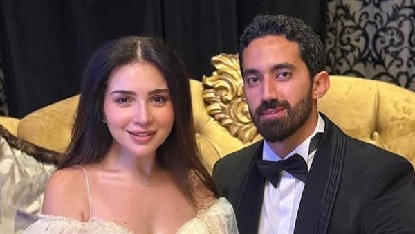 مي عزالدين تشف تفاصيل تعارفها على زوجها وزواجهما السريع