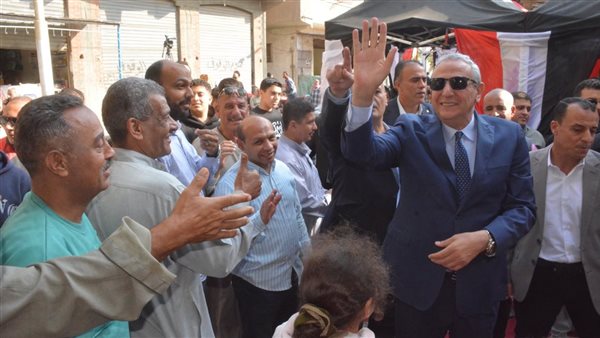 محافظ الغربية يتفقد اللجان بقرى مركز طنطا باليوم الأول لانتخابات النواب