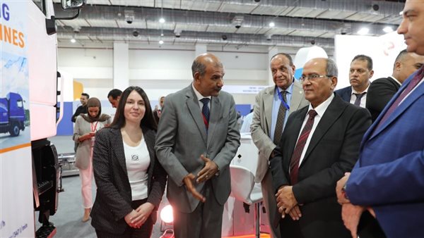 رئيس القابضة يتفقد جناح &ldquo;ماز إيجيبت&rdquo; في معرض IWWI Cairo 2025 