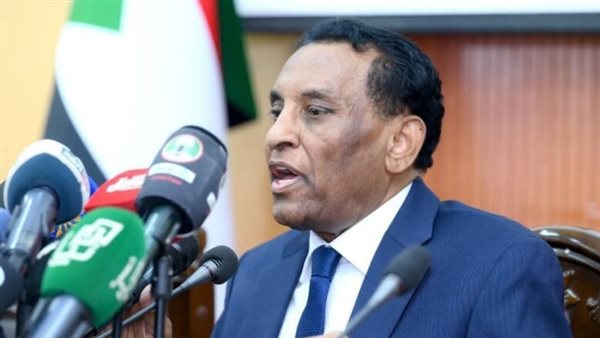 السودان يحظر استيراد قائمة واسعة من السلع لوقف تدهور قيمة العملة السودان يحظر استيراد قائمة واسعة من السلع لوقف تدهور قيمة العملة