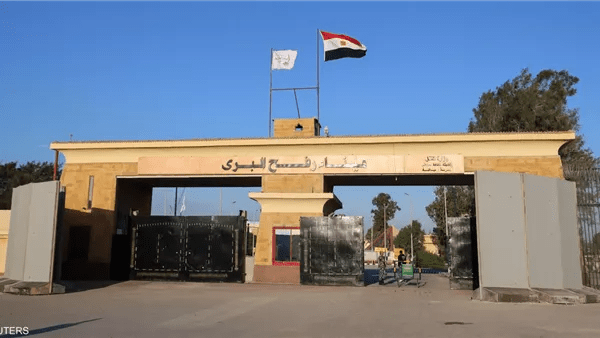 مصر تسهل عودة الفلسطينيين عبر رفح وتوفر دعمًا نفسيًا للأطفال