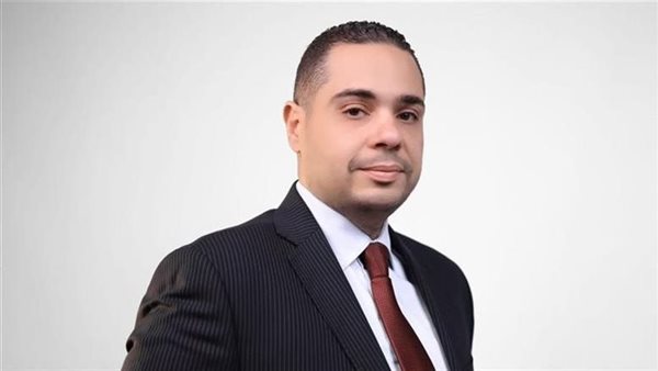 عادل مأمون: صناعة العسل في الغربية نموذجًا ناجحًا للتكتلات الاقتصادية والقرى المنتجة عادل مأمون: صناعة العسل في الغربية نموذجًا ناجحًا للتكتلات الاقتصادية والقرى المنتجة