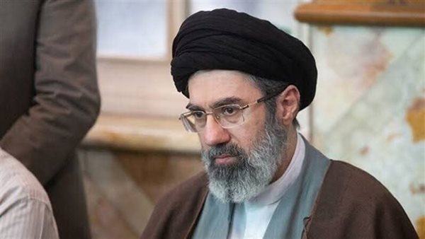 المرشد الإيراني: هناك فصل جديد يتشكل في منطقة الخليج ومضيق هرمز