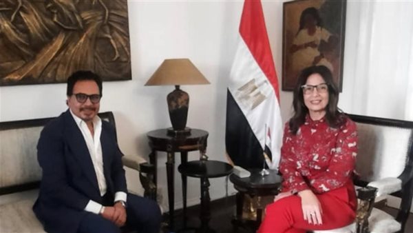 وزيرة الثقافة تبحث مع محمد رياض استعدادات الدورة الـ19 للمهرجان القومي للمسرح وزيرة الثقافة تبحث مع محمد رياض استعدادات الدورة الـ19 للمهرجان القومي للمسرح