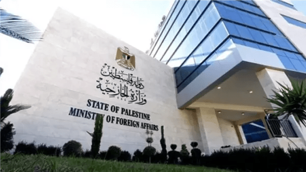 الخارجية الفلسطينية تدين هجوم طائرة مسيرة على ميناء دمياط 