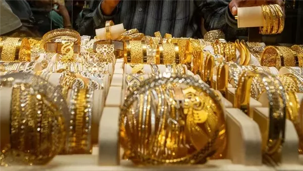 سعر جرام الذهب اليوم الخميس 23 أبريل 2026 في الأسواق ومحلات الصاغة