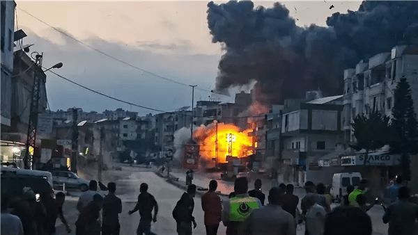 غارات إسرائيلية تستهدف بلدتي المنصوري ومجدل زون جنوبي لبنان