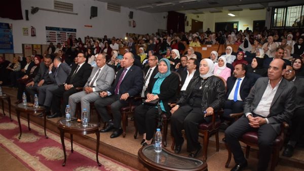 معتدل مارش يختتم الأنشطة التربوية بتعليم بورسعيد بمشاركة 52 طالبًا وطالبة على مسرح الخدمة الاجتماعية معتدل مارش يختتم الأنشطة التربوية بتعليم بورسعيد بمشاركة 52 طالبًا وطالبة على مسرح الخدمة الاجتماعية