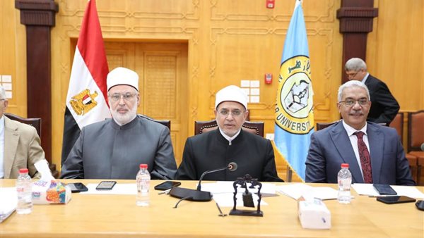 مجلس جامعة الأزهر يهنئ الأمة الإسلامية بقرب حلول عيد الأضحى مجلس جامعة الأزهر يهنئ الأمة الإسلامية بقرب حلول عيد الأضحى