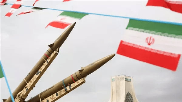 محمد الديهي: إيران تمتلك دافعًا قويًا لإنهاء الأزمة الحالية