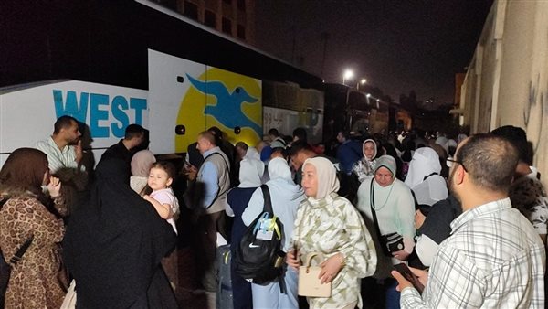 انطلاق أول أفواج حجاج الجمعيات الأهلية بالإسكندرية لأداء فريضة الحج 