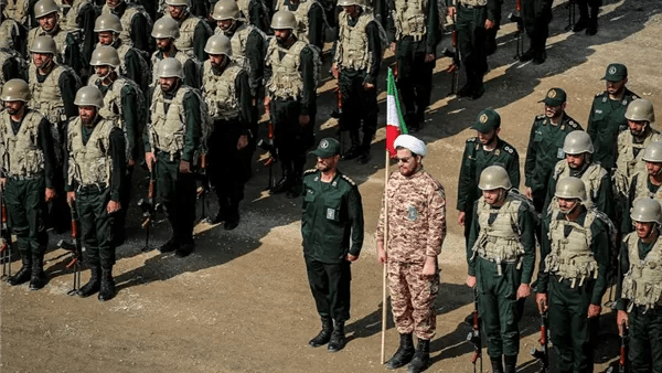 الحرس الثوري يعلن استهداف قواعد في البحرين والكويت