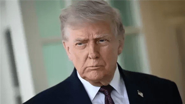 أستاذ علوم سياسية: تصريحات ترامب الأخيرة محاولة لمغازلة الداخل الأمريكي