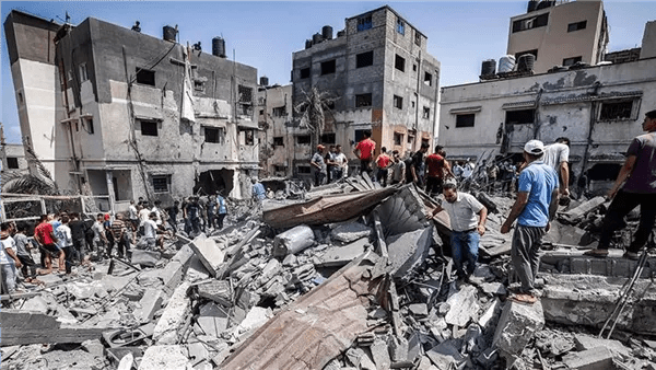 مقتل 4 فلسطينيين وإصابة 15 آخرين في غارات إسرائيلية على قطاع غزة مقتل 4 فلسطينيين وإصابة 15 آخرين في غارات إسرائيلية على قطاع غزة