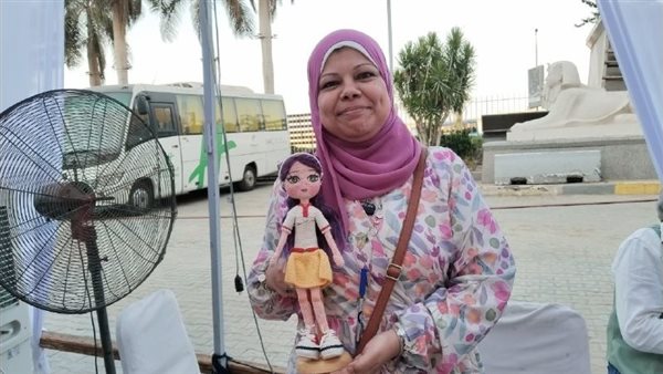 خيوط تحكي التراث.. نسمة تجسد الفلاحة والصعيدية بالدمي (فيديو)