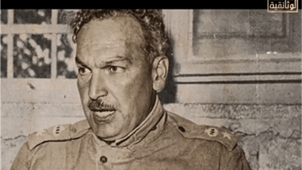 كيف أعاد البطل أحمد عبد العزيز فتح طريق إمدادات الجيش المصري للقدس؟