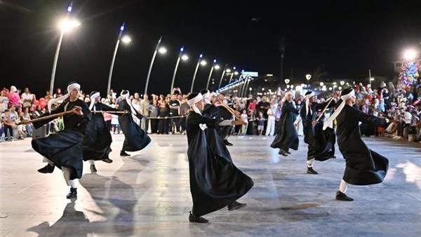 بإقبال جماهيري كبير.. الثقافة تطلق أولى حفلات شاطئ الفن المجانية برأس البر بإقبال جماهيري كبير.. الثقافة تطلق أولى حفلات شاطئ الفن المجانية برأس البر