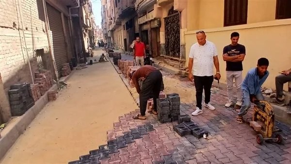 خطوات متسارعة لرفع كفاءة الطرق بأشمون وشوارع حي شرق شبين الكوم
