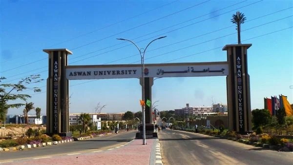 رئيس جامعة أسوان: اللائحة الخاصة بكلية الطب تسمح للطلاب بدخول الدور الثاني