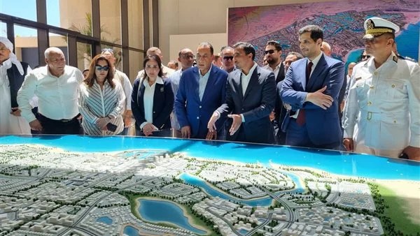 مدبولي يتفقد أول مقر للشريك القطري في مشروع علم الروم بمطروح مدبولي يتفقد أول مقر للشريك القطري في مشروع علم الروم بمطروح