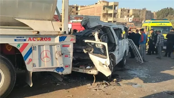 مصرع 15 شخصًا وإصابة 22 في حادث مروع بالإسماعيلية