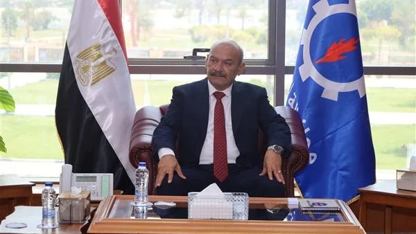  قرارات خدمية جديدة بالسويس.. مسجد بمدينة الشهداء وخطة للقضاء على الأمية