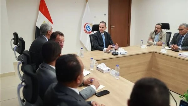 الصحة تبحث مع فودافون مصر و&laquo;STM&raquo; تعزيز التحول الرقمي وتطوير الخدمات الطبية