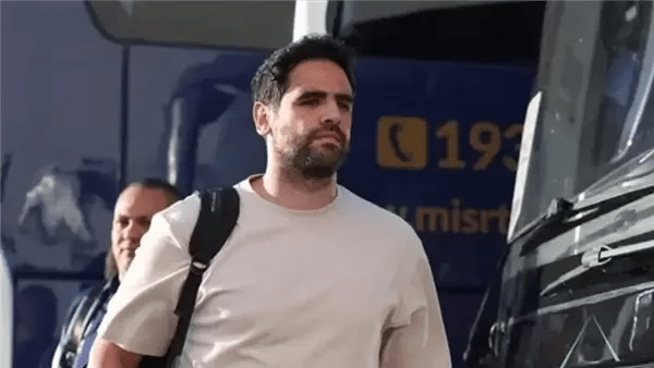 الشرقية إنبي يتجه للتصعيد بعد قرار إيقاف مدربه محمد بركات