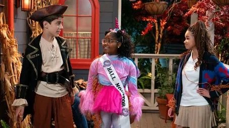Magicienii Dincolo de Waverly Place – Sezonul 1 (2024) – Dublat în Română-magicienii-4