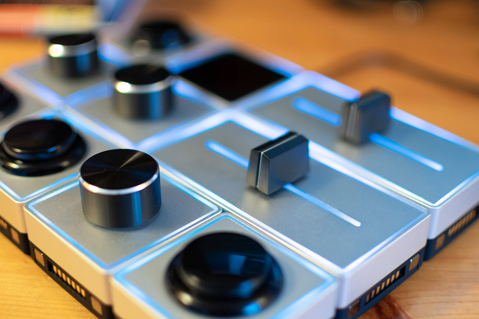 Review: Palette modular photo editing system: Digital Photography Review