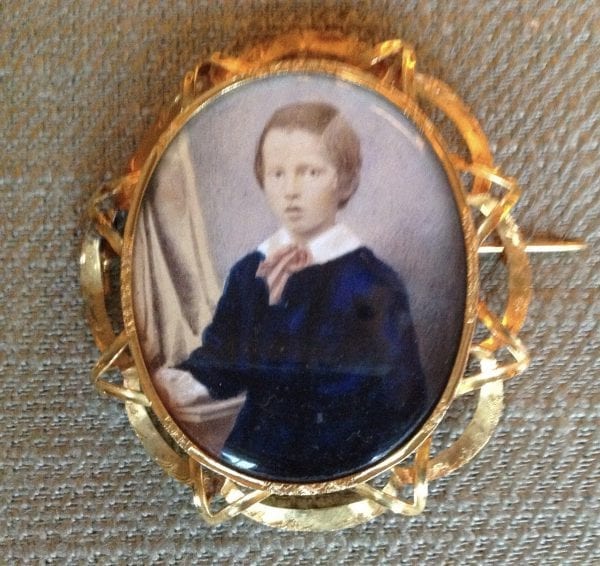 Chr.) kwamen gouden sieraden nog maar zelden voor. Antieke zilveren en gouden sieraden - Dutch Fabric