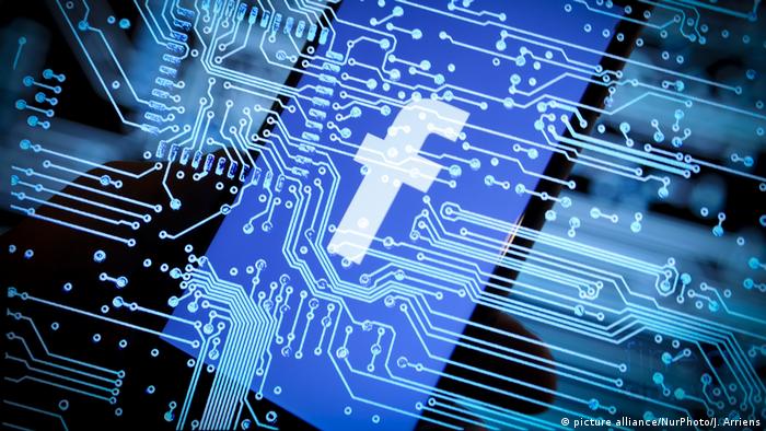 Влада Німеччині погрожує Facebook штрафами