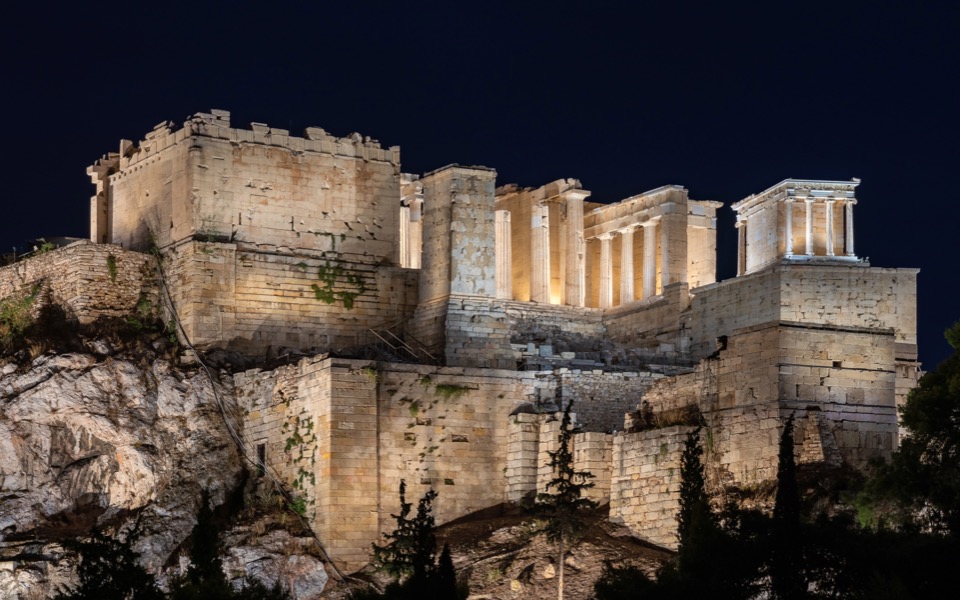 3d virtual tour guides, digital applications and videos offer to the online public the possibility to acquire a vivid and . Acropolis Showcased By New Lighting System Video Ekathimerini Com