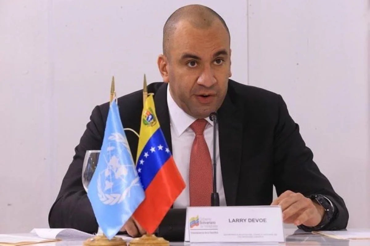 Larry Devoe, nuevo fiscal general