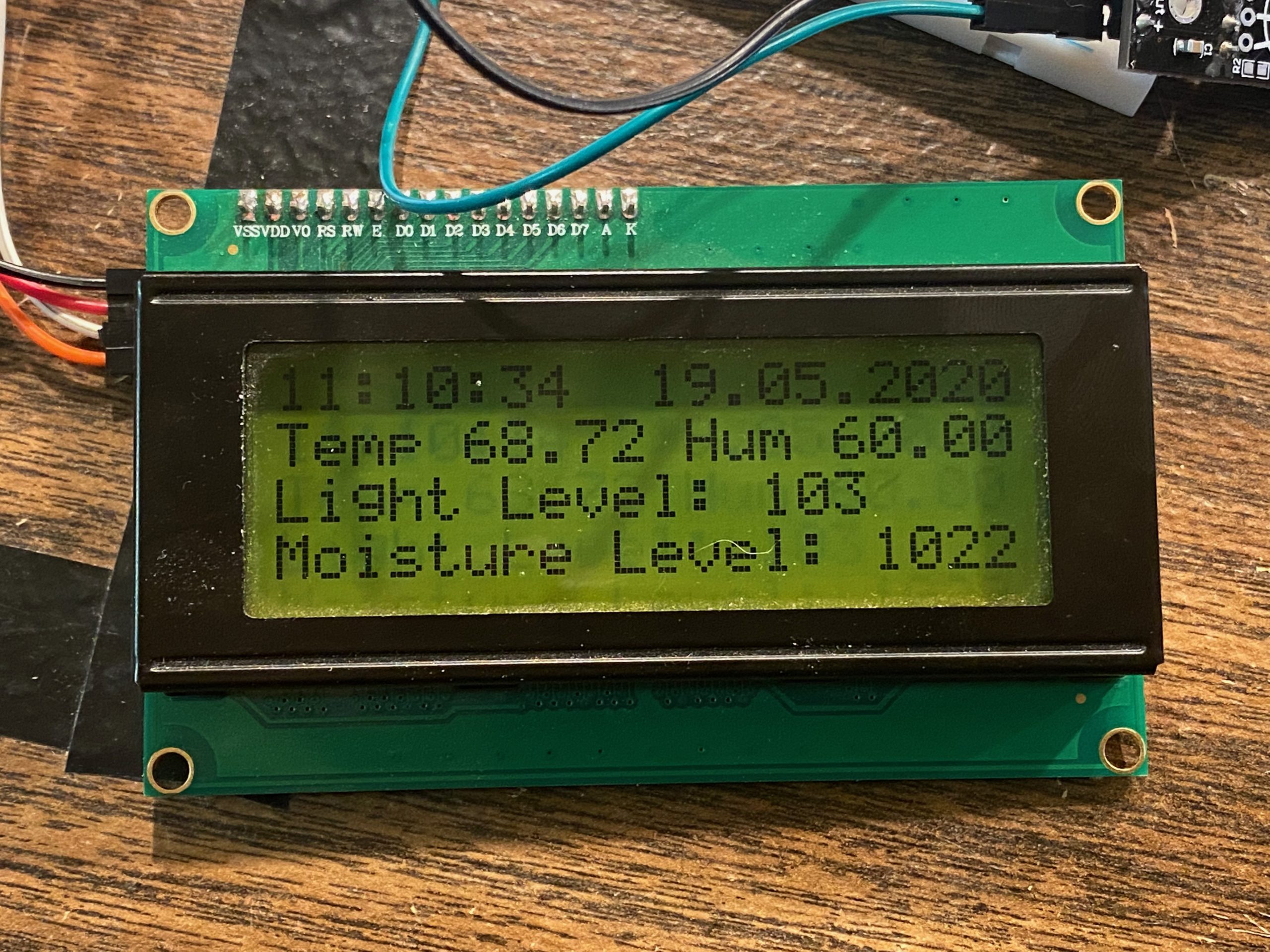 DHT11 Humidity and Temperature Sensor on Arduino with LCD