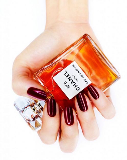 16 questions à la mannequin mains la mieux payée au monde - ELLE.be