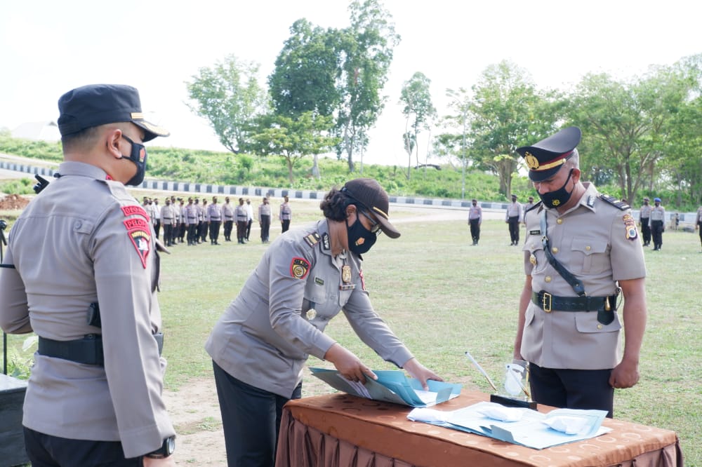 Kapolres MBD Pimpin Upacara Sertijab