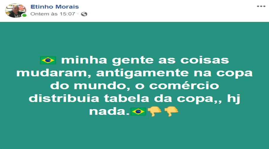 Radialista procura comércio que esteja distribuindo a tabela da Copa do Mundo