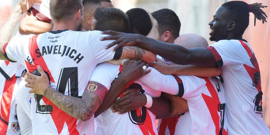 20.06.2021 · luis advíncula festejó ascenso con rayo vallecano: Az95gufi2tdbsm