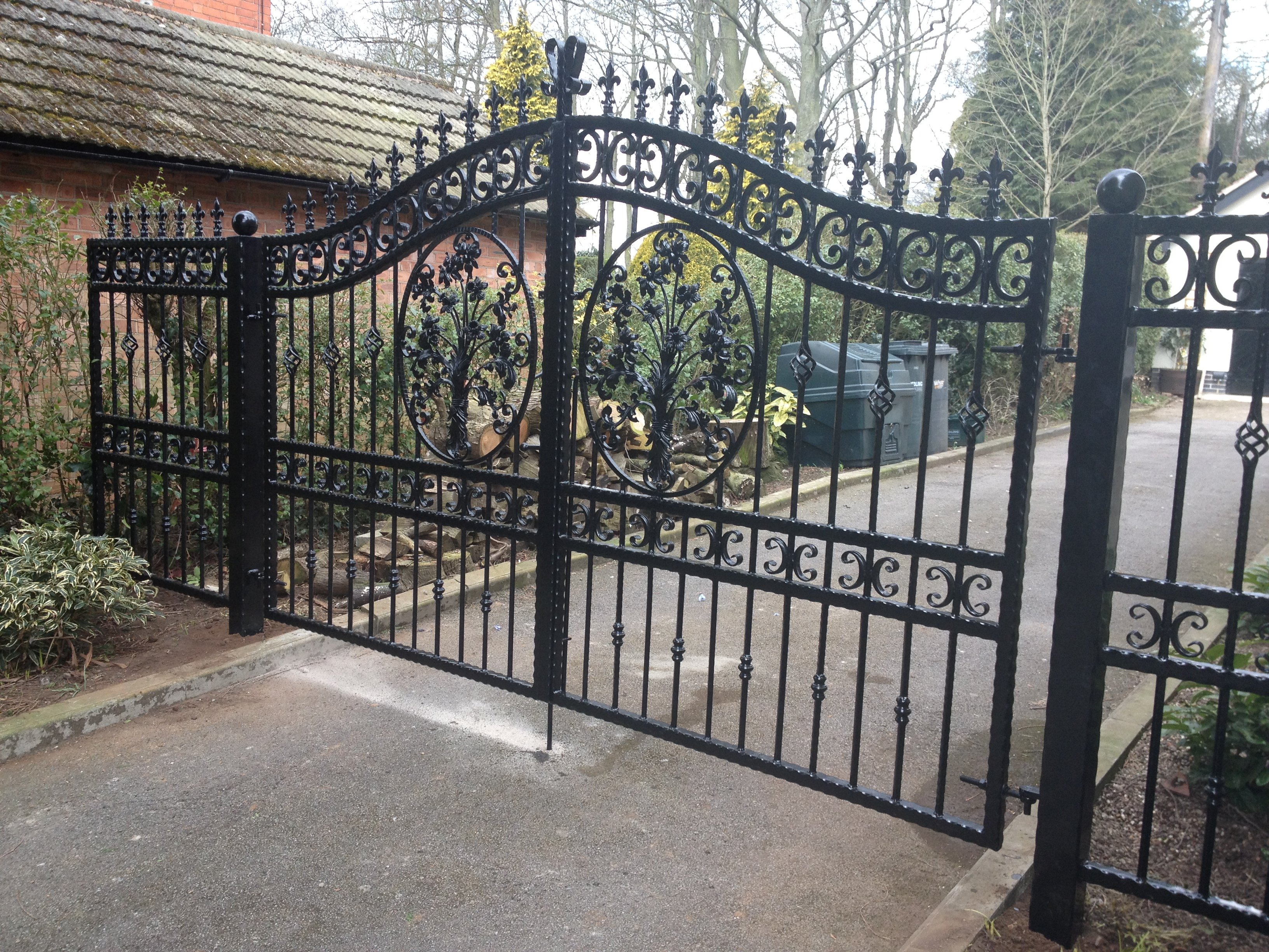 Learn to clean and repaint ironwork, step by step. Get a custom-made wrought iron gate in Nottingham