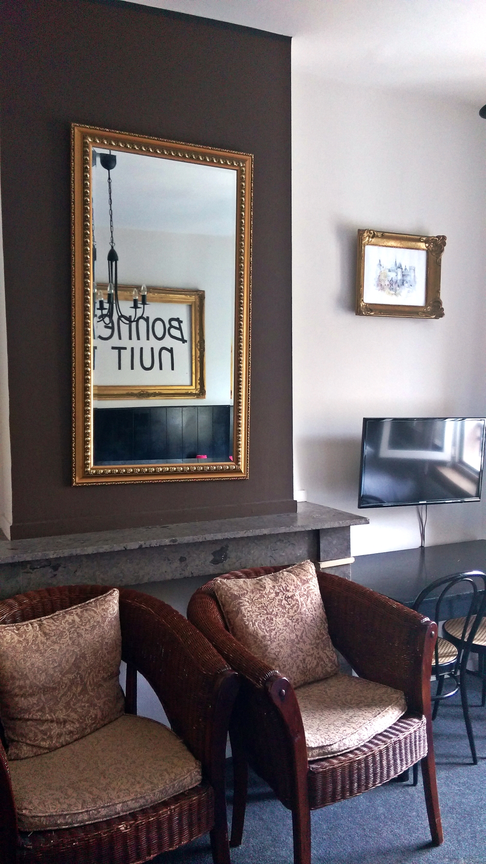 accommodation in Antwerp, where to stay in Antwerp, Scheldezich hotel opinions, glamthug blog,lifestyle blogger