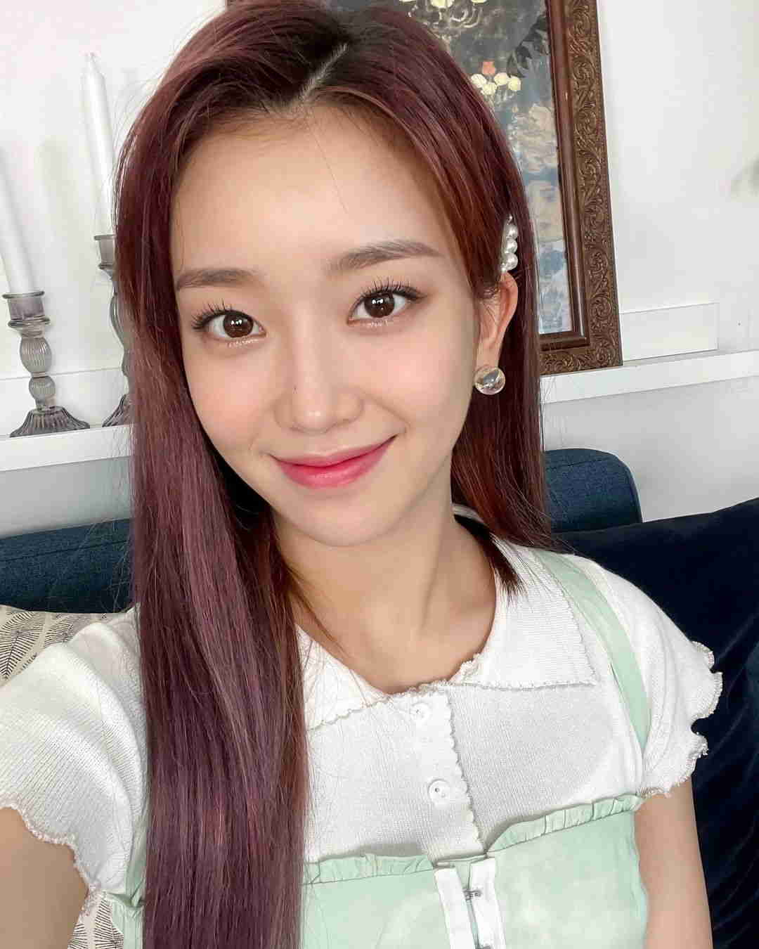 · dia dan yoon adalah teman sekamar. Sumin Stayc Bio Profile Facts Age Height Boyfriend Ideal Type