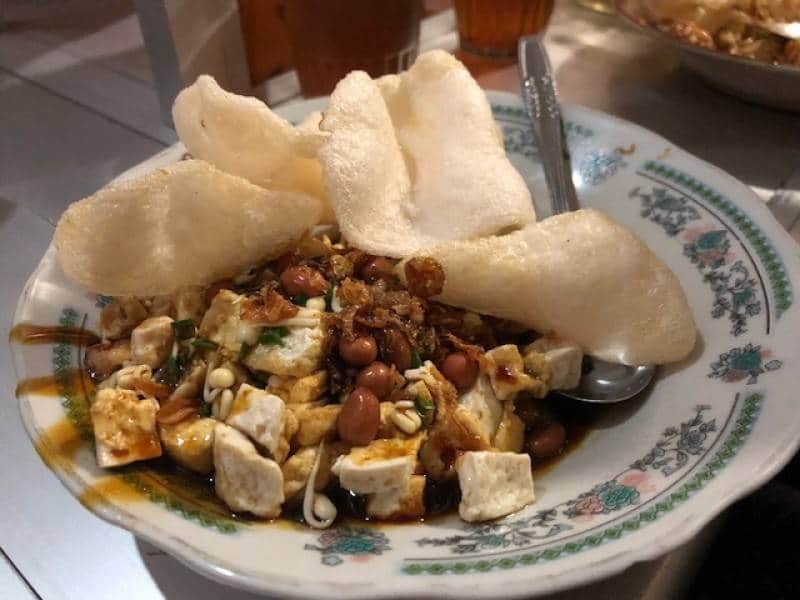 · siapkan 1 bonggol kecil sayur sawi asin. 7 Makanan Khas Blitar Rasanya Cetar makanan khas blitar