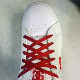 The lace runs straight across the bottom and the ends are fed into both bottom eyelets 2. 23 Cool Ways to Lace Shoes | Guide Patterns