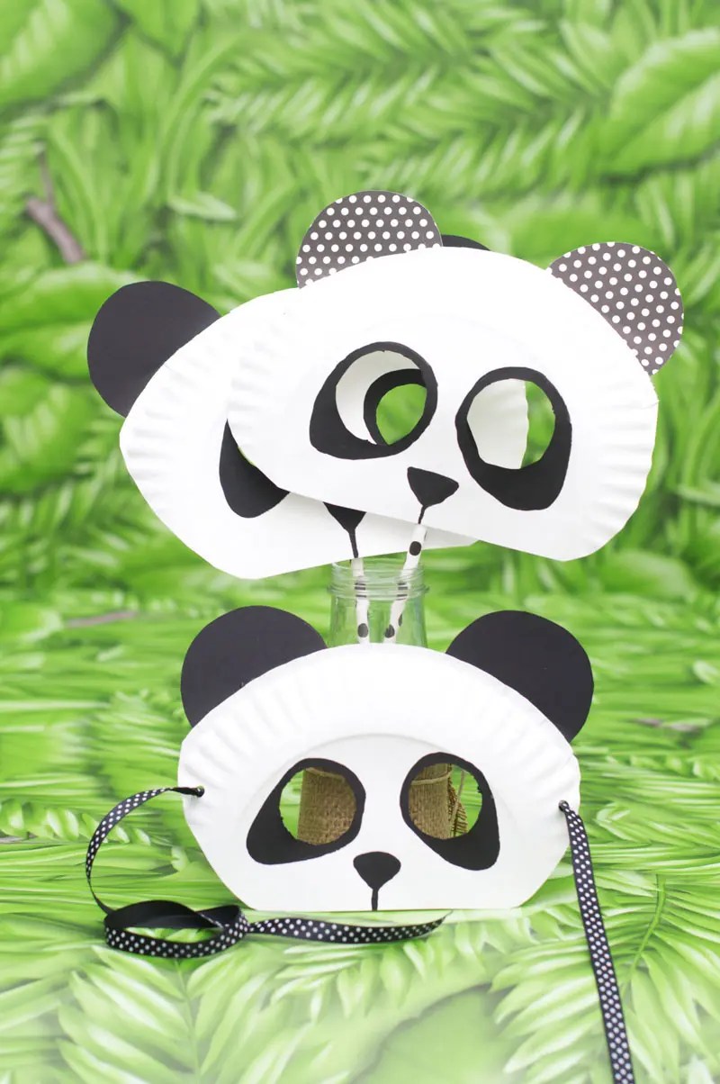 Party like a panda bear with these fun ideas.see the entire theme: Paper Plate Masks: 62 Creative Ideas | Guide Patterns
