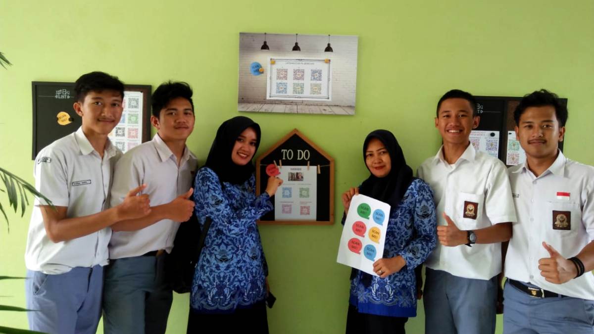 Surat pernyataan tanggung jawab mutlak silahkan download file ini : Tidak Usah Beli Buku Siswa Sman 1 Ciamis Manfaatkan Smartphone Untuk Belajar Harapan Rakyat Online